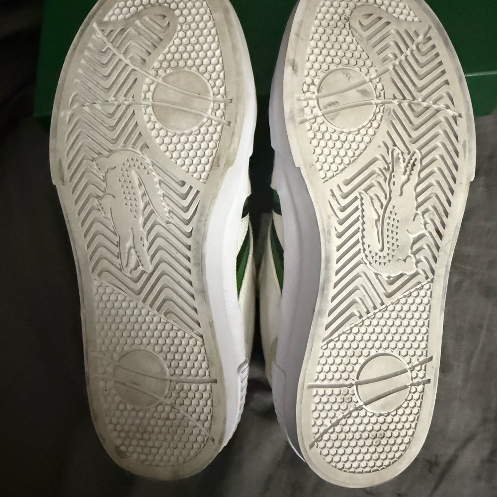 Hardly worn Lacoste Sneakers - Picture 9 of 9